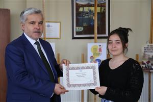Öğrenciler 23 Nisan’a Özgü Afişler Tasarladı 